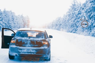 bmw-snow.jpg